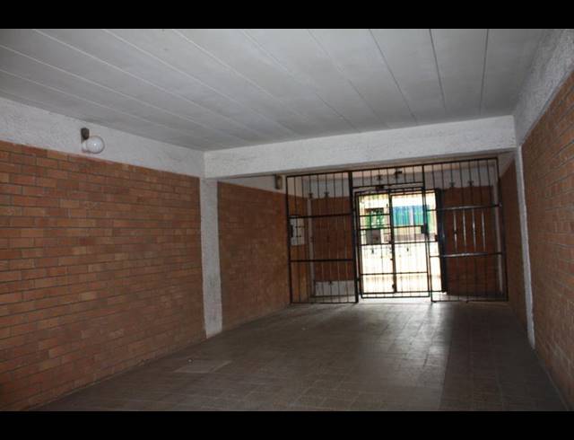 2 BEDROOM APARTMENT FOR SALE IN PRIMROSE